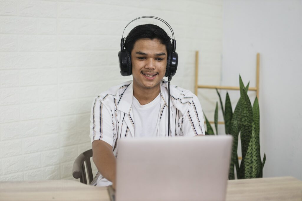 Online customer service
