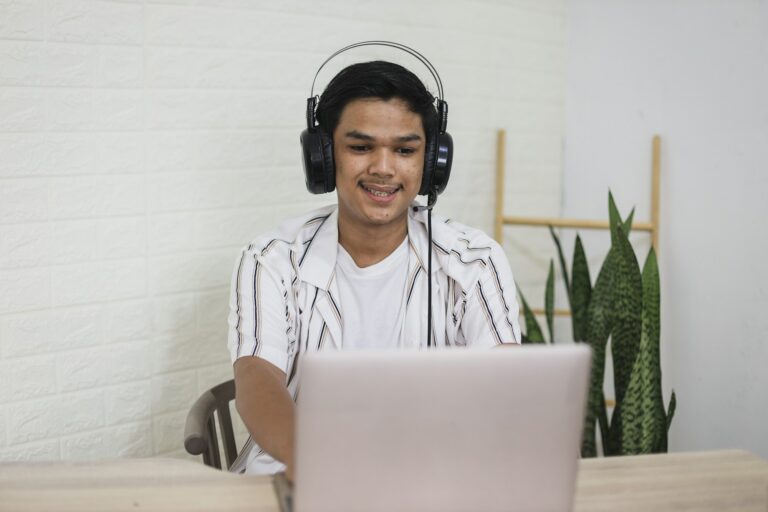 Online customer service