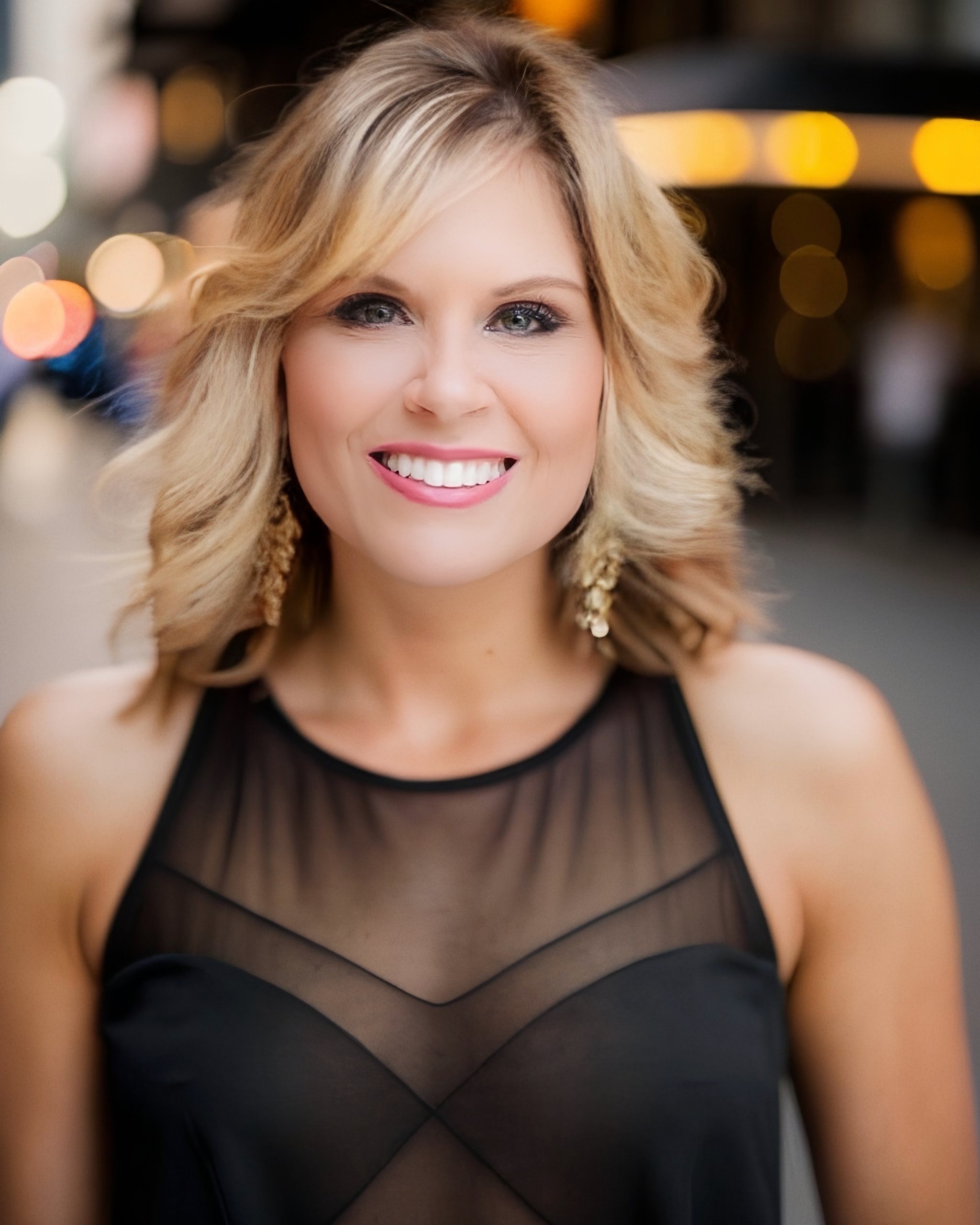 Lady Jen Du Plessis explains how to monetize a podcast on DissedMedia: A Startup Story